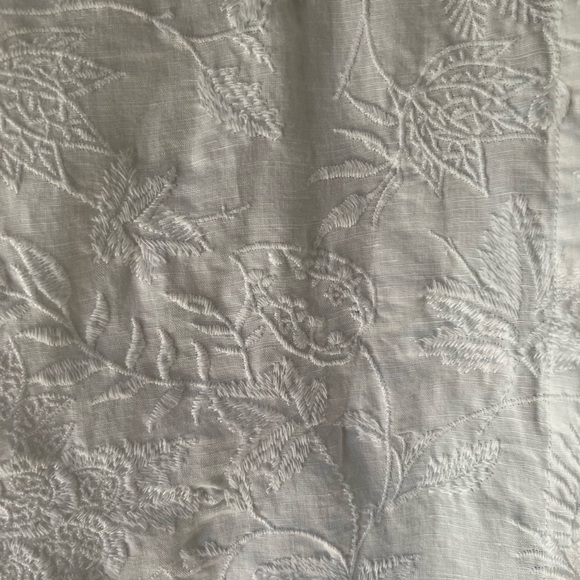 NWOT Cynthia Rowley white embroidered detail sleeveless top/tunic, size S - Picture 2 of 4